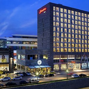 Hampton By Hilton Kocaeli Symbol